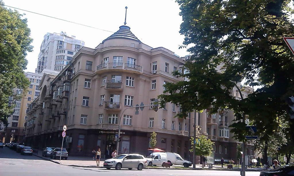 Belokorichi Hotel Киев Екстериор снимка
